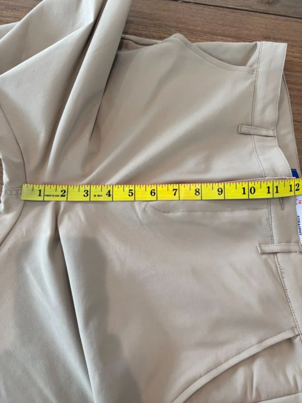 NWT Youth Old Navy Straight Quick-Dry Pants – Tan, Size 18 Plus